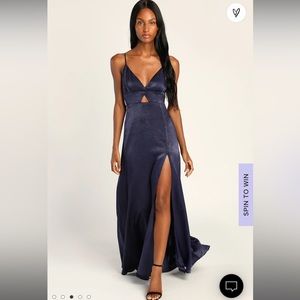 Lulus Navy Blue Satin Sleeveless Maxi Dress size Large, Fits like medium